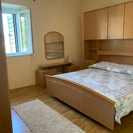 Apartment Nona Marija